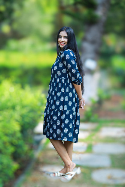 Thara - Deep blue midi dress