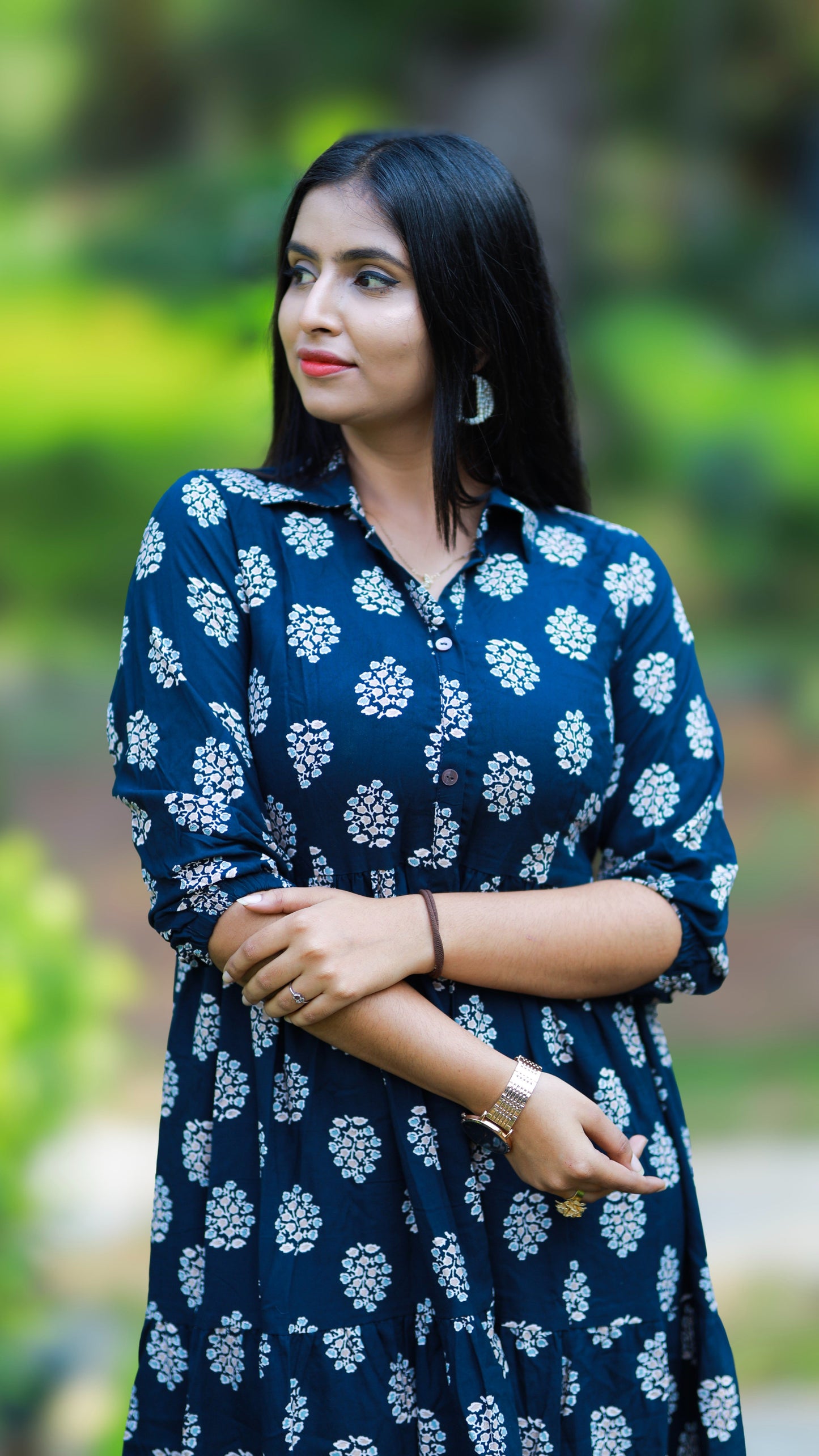 Thara - Deep blue midi dress