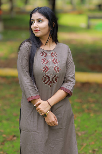 Dhiya - applique work kurta