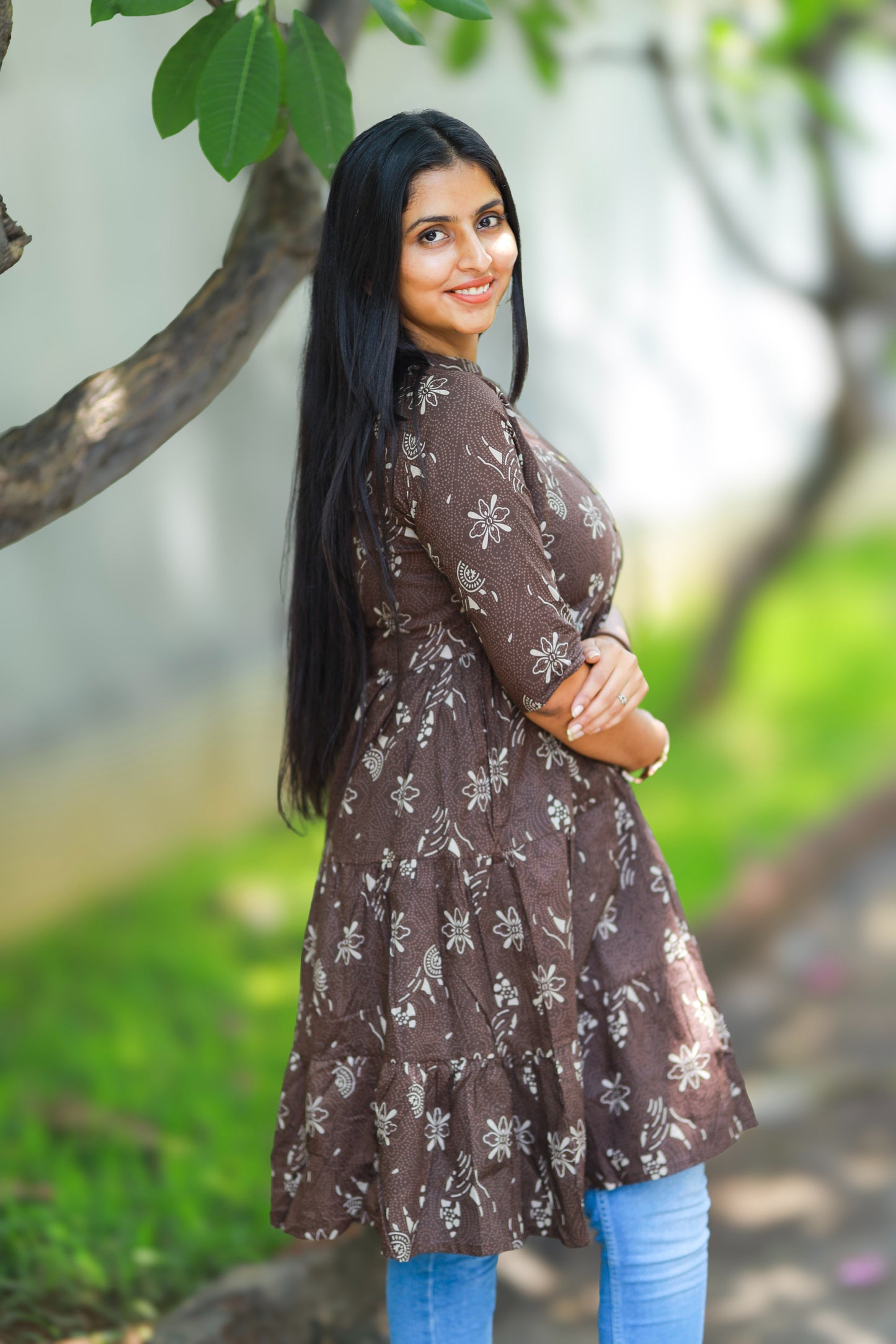 Tessa - brown midi dress