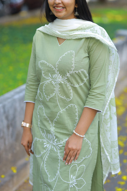Graceful Green 3Pc Mul Cotton Kurta Set with Embroidery Details