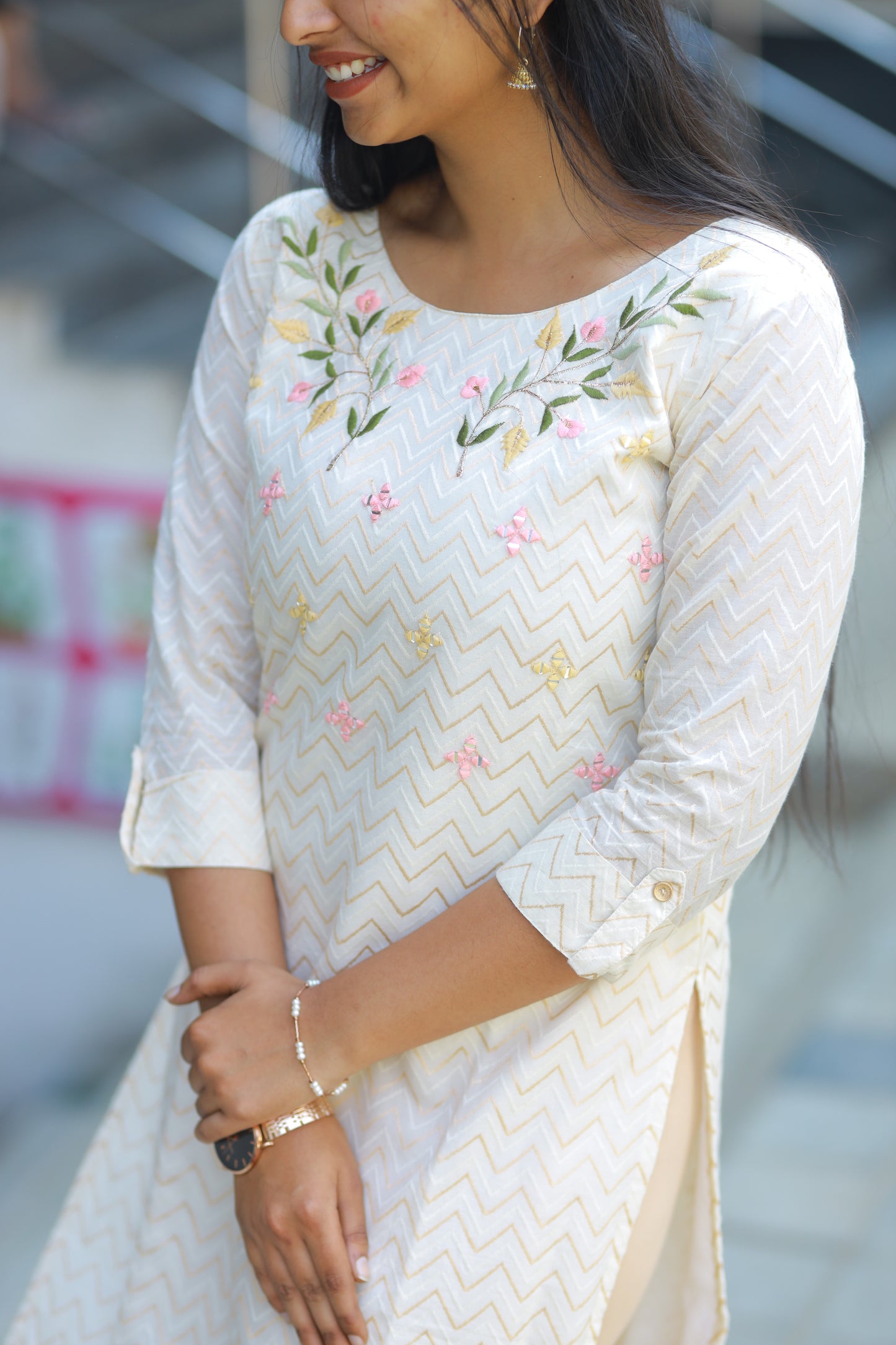 Floral Embroidered White Cotton Kurta