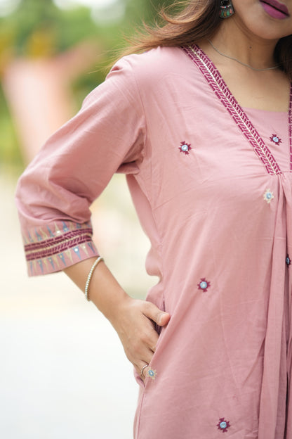 Nyra - 3pc pink embroidered kurta set