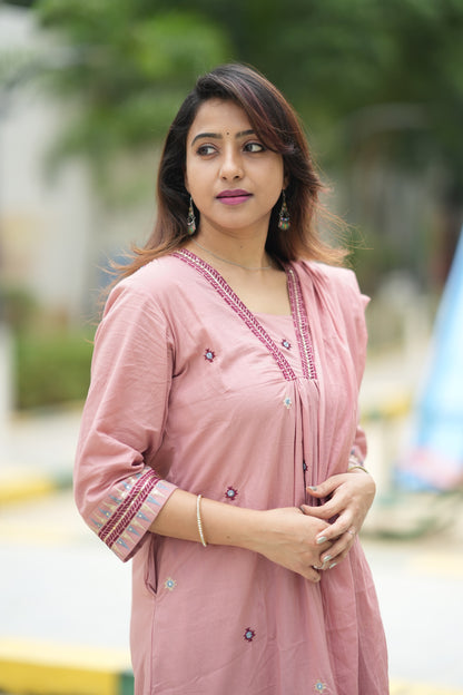 Nyra - 3pc pink embroidered kurta set