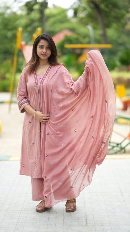 Nyra - 3pc pink embroidered kurta set