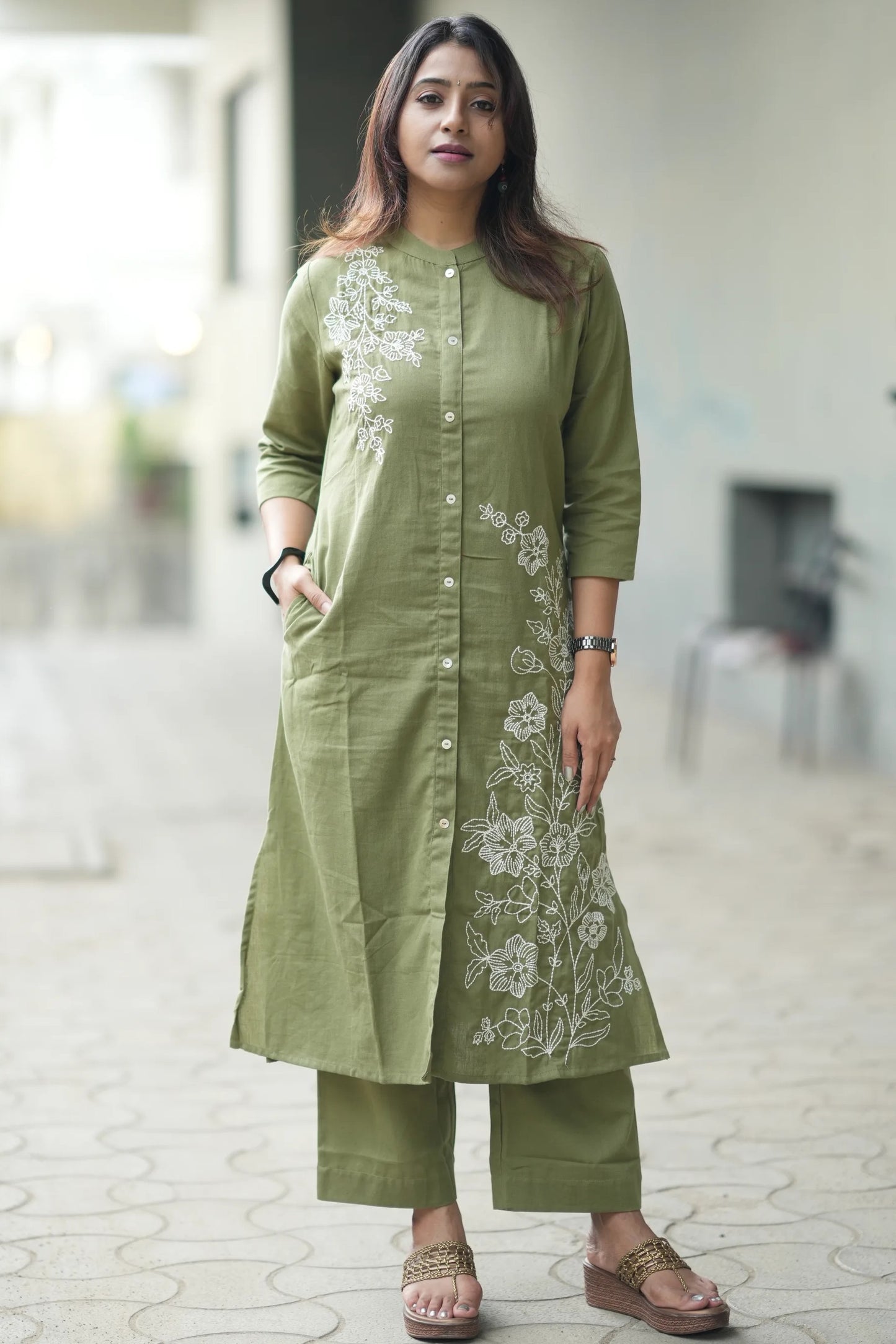 Margazhi - Embroidered green kurta set