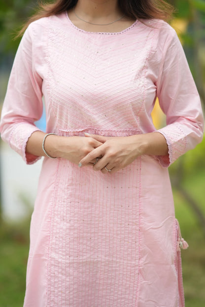 Singari - Baby pink embroidered kurta set